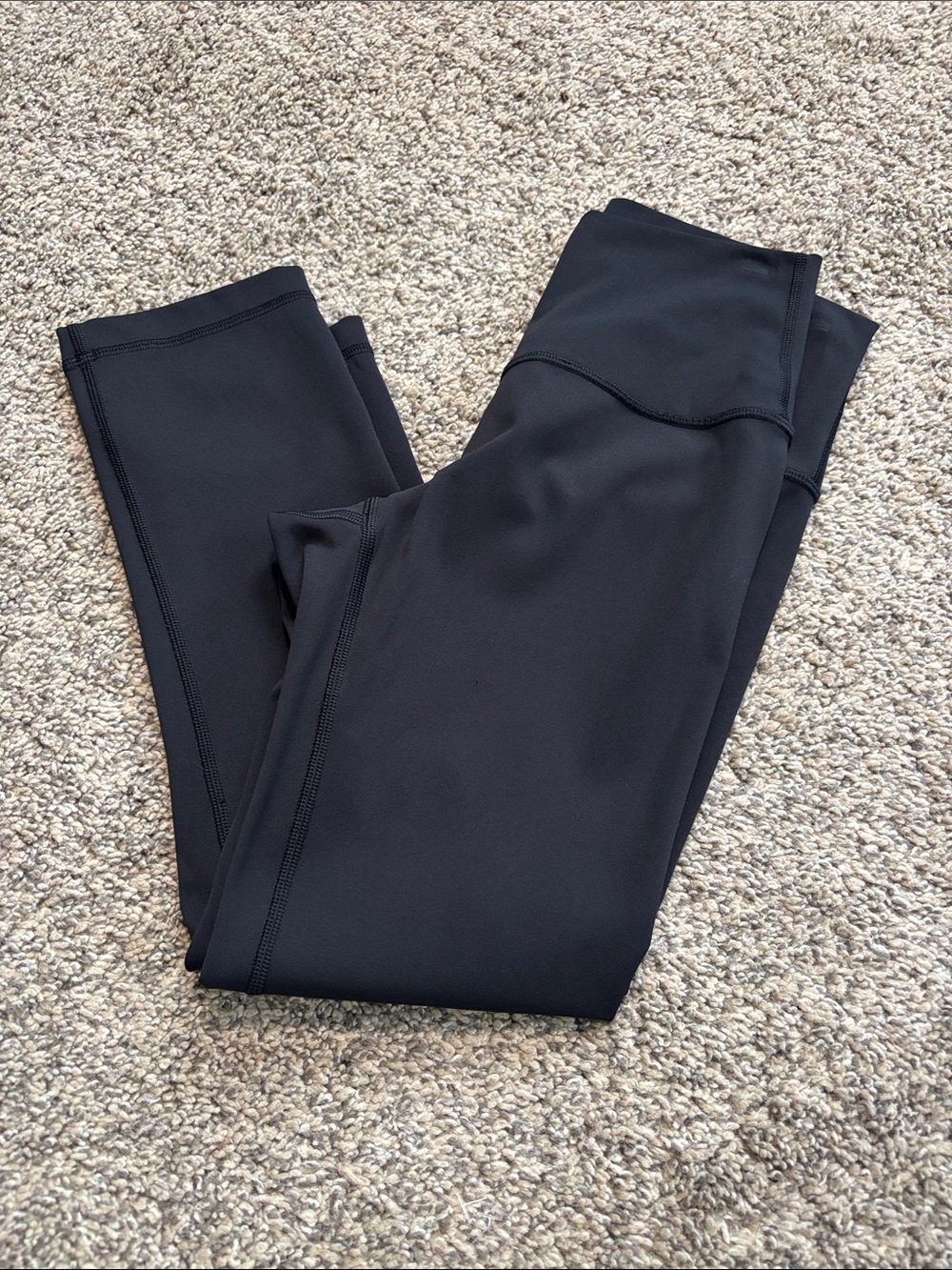 Lululemon Wunder Under Crop (Hi-Rise) *Full-On Luxtreme 21" size 4